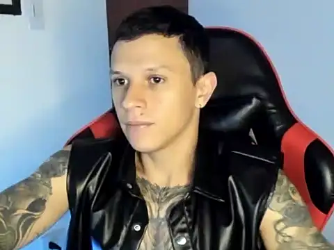 Snapshot of goodboy69l chatting on 06.13.26 goodboy69l online show from 06.13.26
