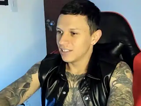 Snapshot of goodboy69l chatting on 06.16.26 goodboy69l online show from 06.16.26