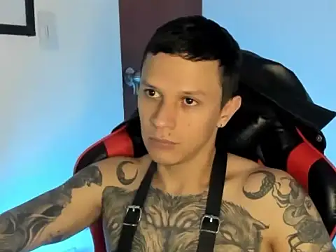 Snapshot of goodboy69l chatting on 06.21.26 goodboy69l online show from 06.21.26