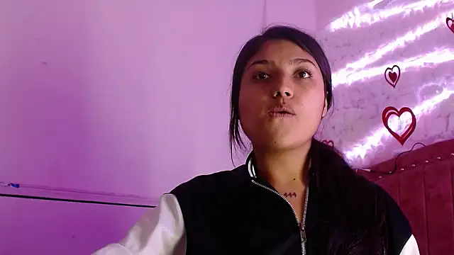 SarahStones online show from 03.09.25