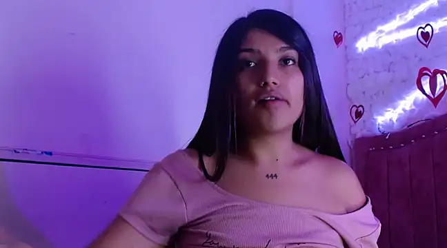 SarahStones online show from 03.10.25