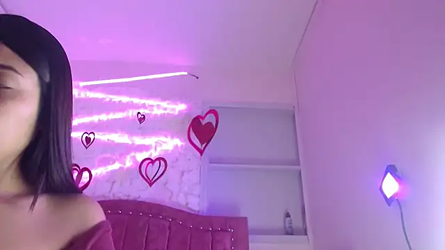 SarahStones online show from 03.12.25