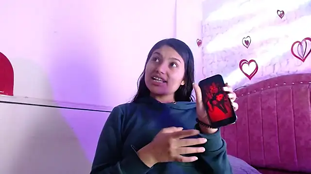 SarahStones online show from 03.14.25