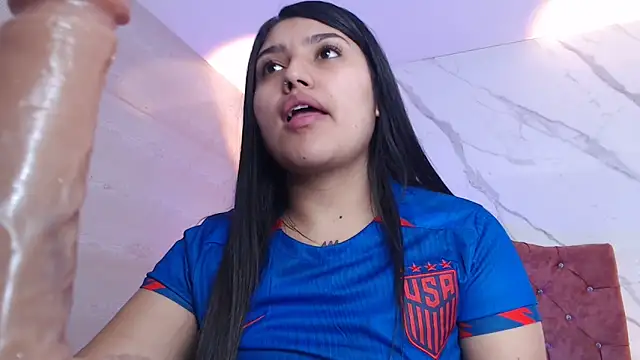 SarahStones online show from 04.18.26