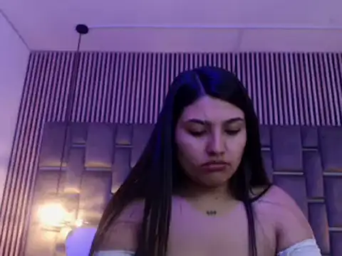 SarahStones online show from 07.06.26