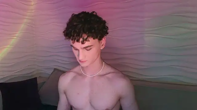 adam 21cm   online show from 12.08.24