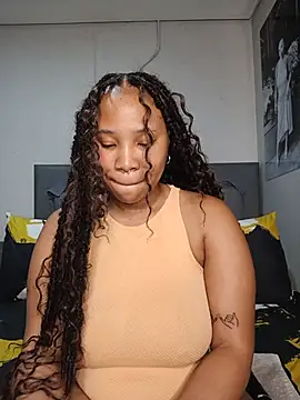 DrippinCaramelCutie online show from 07.11.26