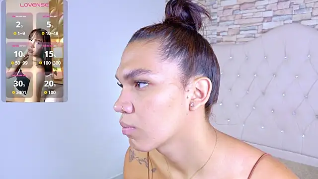 Sara-Smith- online show from 04.18.26