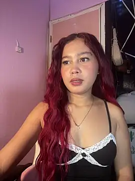 Snapshot of ursweet_babygirl chatting on 06.13.26 ursweet babygirl online show from 06.13.26