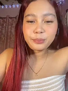 Snapshot of ursweet_babygirl chatting on 07.17.26 ursweet babygirl online show from 07.17.26