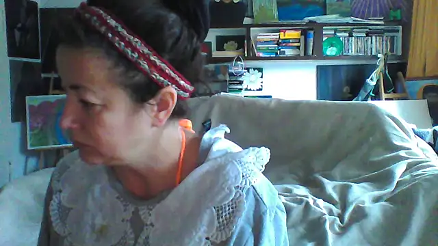 MariaAnaSunshine online show from 10.16.25