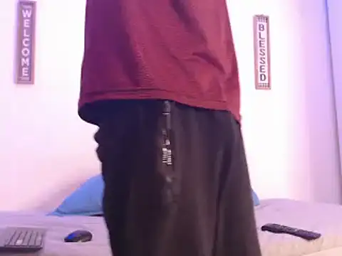 Snapshot of harrytomson_1 chatting on 12.26.24 harrytomson 1 online show from 12.26.24