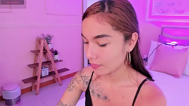 scarlet castro online show from 02.27.26