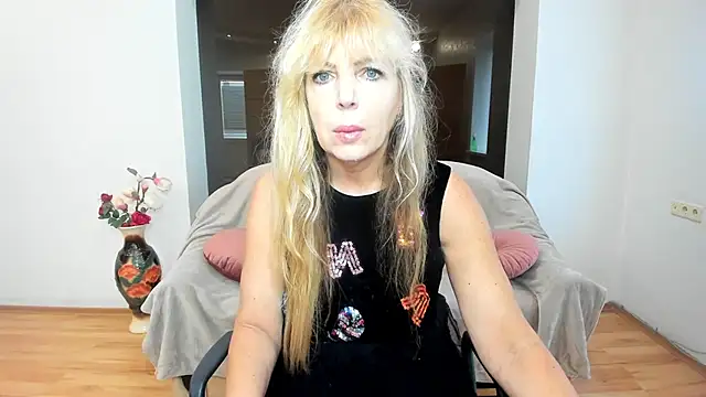 Anna Diax online show from 11.27.25