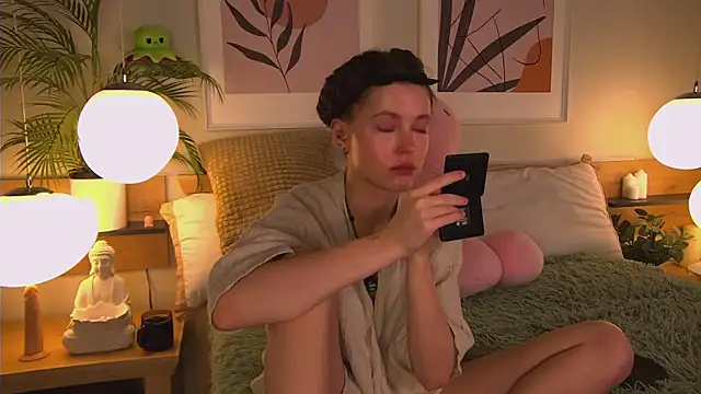 Snapshot of AshleyDouglas chatting on 03.02.25 AshleyDouglas online show from 03.02.25