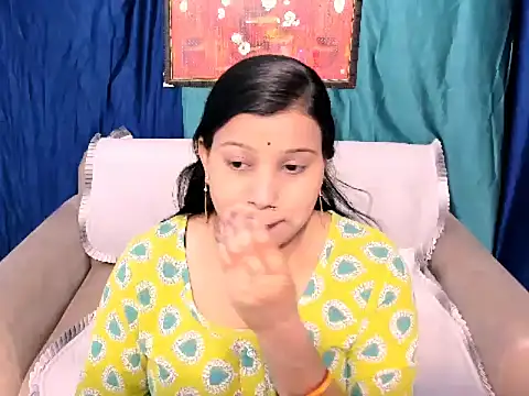 kendracox21 online show from 04.14.26