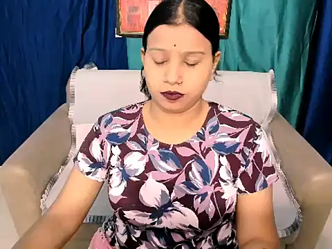 kendracox21 online show from 04.17.26