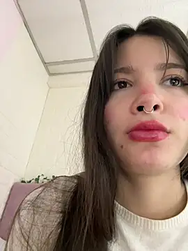 Snapshot of annaharper- chatting on 12.15.24 annaharper- online show from 12.15.24