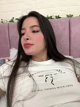 Snapshot of annaharper- chatting on 12.20.24 annaharper- online show from 12.20.24