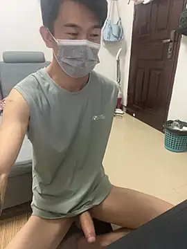 Snapshot of CM100412 chatting on 05.26.26 CM100412 online show from 05.26.26