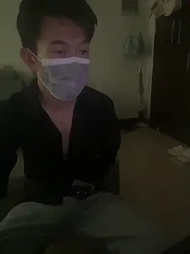 Snapshot of CM100412 chatting on 05.27.26 CM100412 online show from 05.27.26
