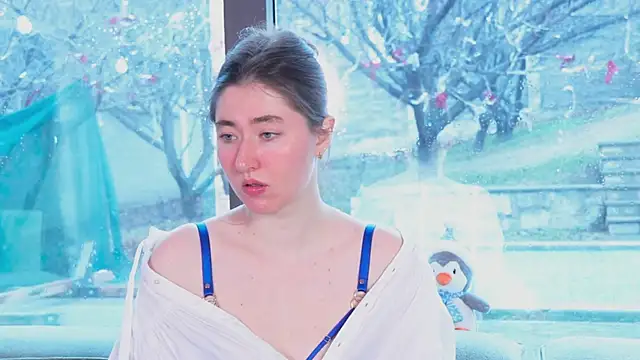 Snapshot of GentleSparkMay chatting on 02.09.25 GentleSparkMay online show from 02.09.25