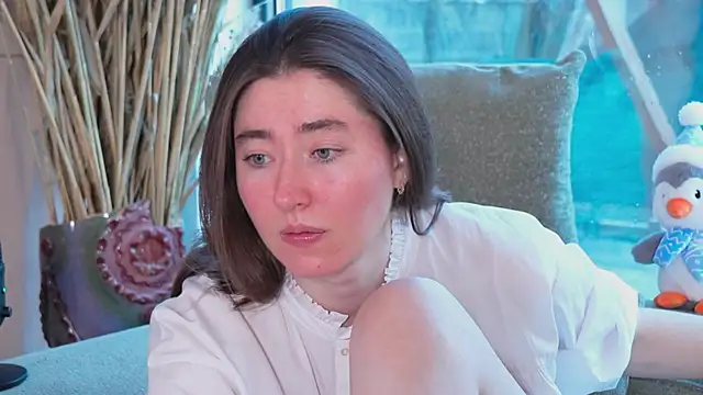 Snapshot of GentleSparkMay chatting on 02.12.25 GentleSparkMay online show from 02.12.25