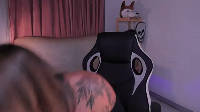 ashleyvalirya online show from 10.23.25