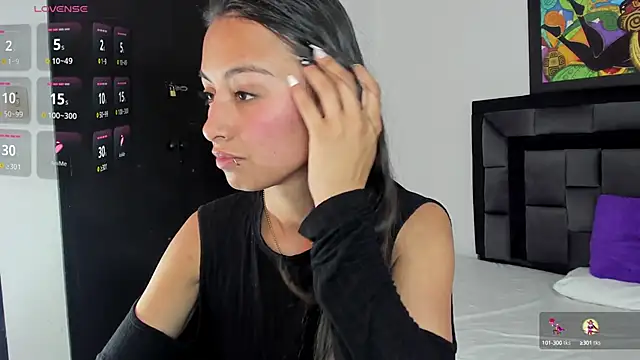 tatiana valencia online show from 02.13.25