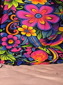 xMirana  online show from 12.20.25