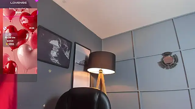 Giovanna oliveira online show from 02.12.25