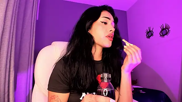 Giovanna oliveira online show from 11.21.25