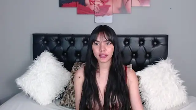 Julietaa Fox online show from 12.17.24