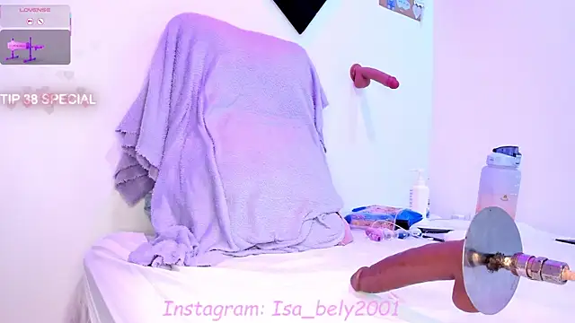 Isa belly online show from 02.26.25