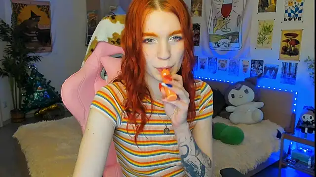 Snapshot of Sunny_Elly chatting on 01.03.25 Sunny Elly online show from 01.03.25