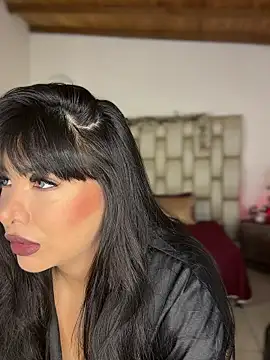 Snapshot of Alexa_Miss chatting on 11.12.25 Alexa Miss online show from 11.12.25