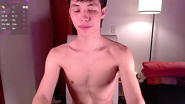 Snapshot of angel_bless19 chatting on 12.21.24 angel bless19 online show from 12.21.24