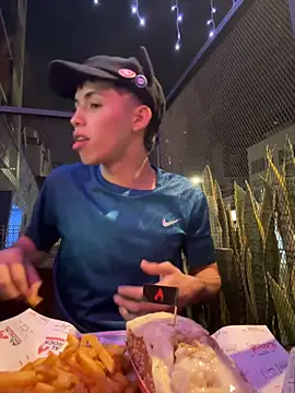 Snapshot of angel_bless19 chatting on 12.24.24 angel bless19 online show from 12.24.24