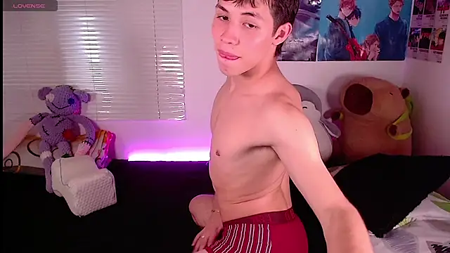 Snapshot of angel_bless19 chatting on 01.15.25 angel bless19 online show from 01.15.25