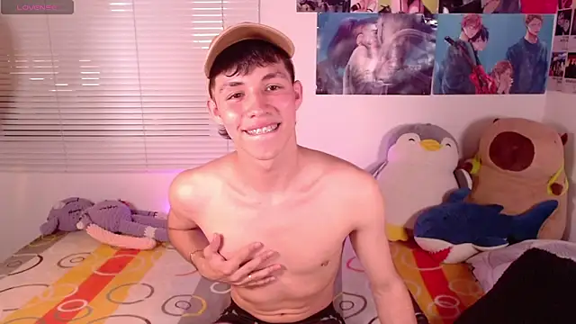 Snapshot of angel_bless19 chatting on 02.07.25 angel bless19 online show from 02.07.25