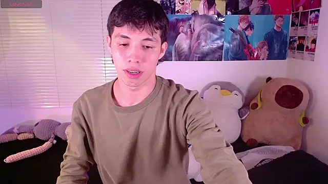 Snapshot of angel_bless19 chatting on 02.22.25 angel bless19 online show from 02.22.25