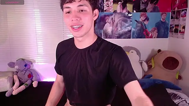 Snapshot of angel_bless19 chatting on 02.24.25 angel bless19 online show from 02.24.25