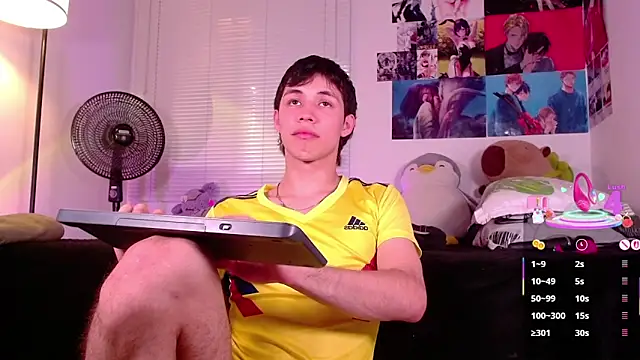 Snapshot of angel_bless19 chatting on 03.18.25 angel bless19 online show from 03.18.25