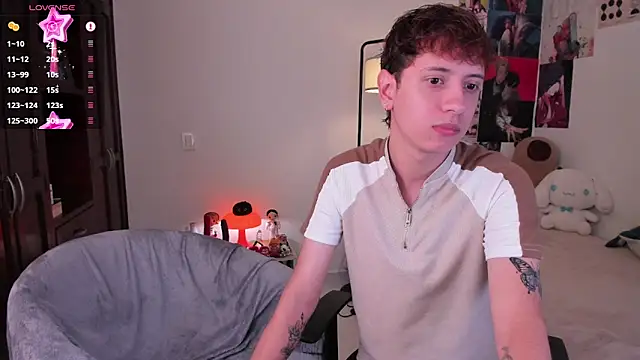 Snapshot of angel_bless19 chatting on 10.01.25 angel bless19 online show from 10.01.25