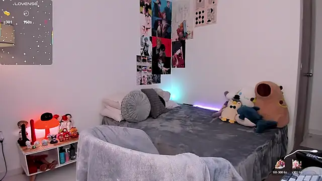 Snapshot of angel_bless19 chatting on 12.03.25 angel bless19 online show from 12.03.25