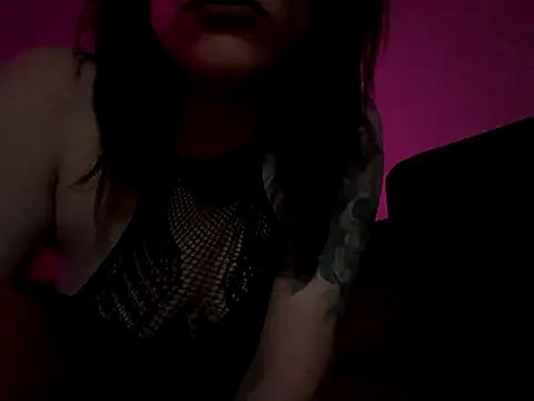 RavenRayyy online show from 09.11.25