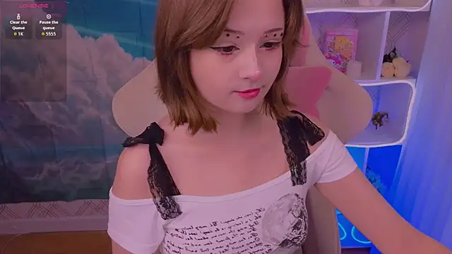 Mary uw online show from 11.26.25