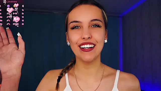 FannyHewson online show from 12.21.25