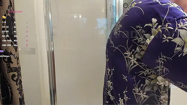 Peaches N Kreme online show from 02.17.25