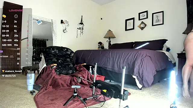 Peaches N Kreme online show from 02.27.25